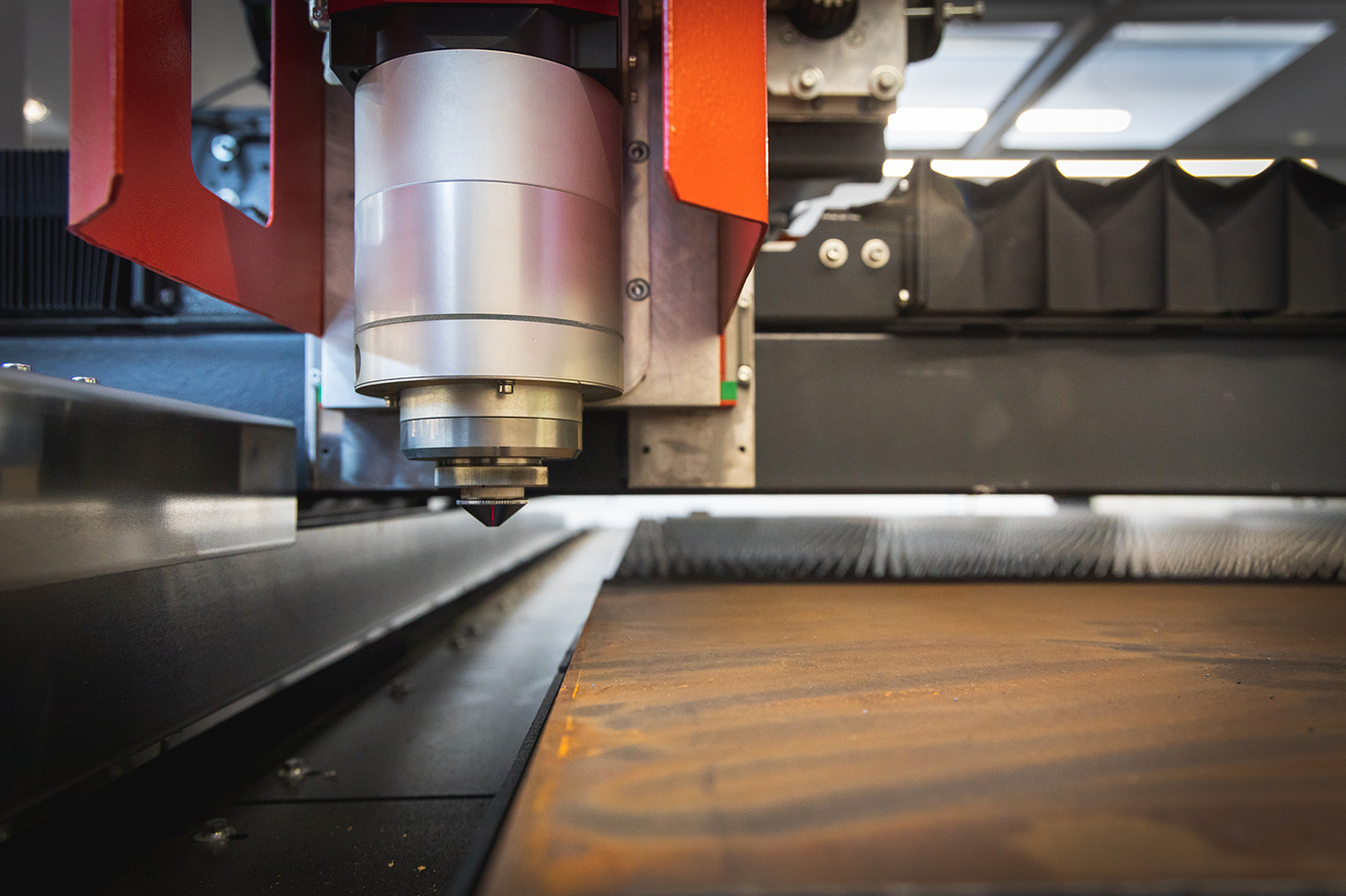 The cutting head of the Cutlite Penta LME fiber laser system.