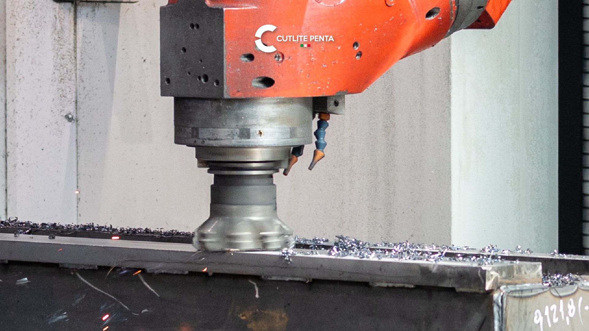 Milling the frame of a Cutlite Penta laser cutting machine: the tool machines the bed among the chips